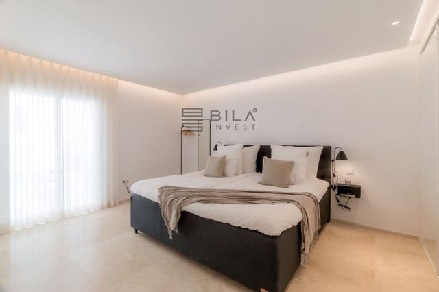 2 chambre Penthouse à vendre à Puerto Banus, Marbella - 1 395 000 € (Ref: 8903146)
