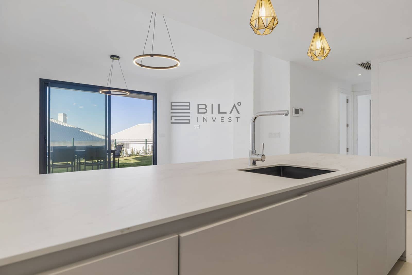 2 sypialnia Mieszkanie na sprzedaż w Carvajal z basenem garażem - 475 000 € (Ref: 8930112)