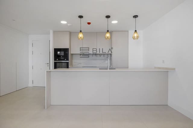 2 bedroom Flat for sale in Carvajal, Fuengirola with pool garage - € 475,000 (Ref: 8930112)