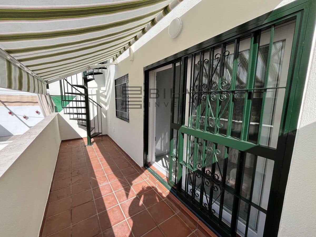 2 soveværelse Penthouse til salg i Torrequebrada med swimmingpool - € 288.000 (Ref: 8930243)