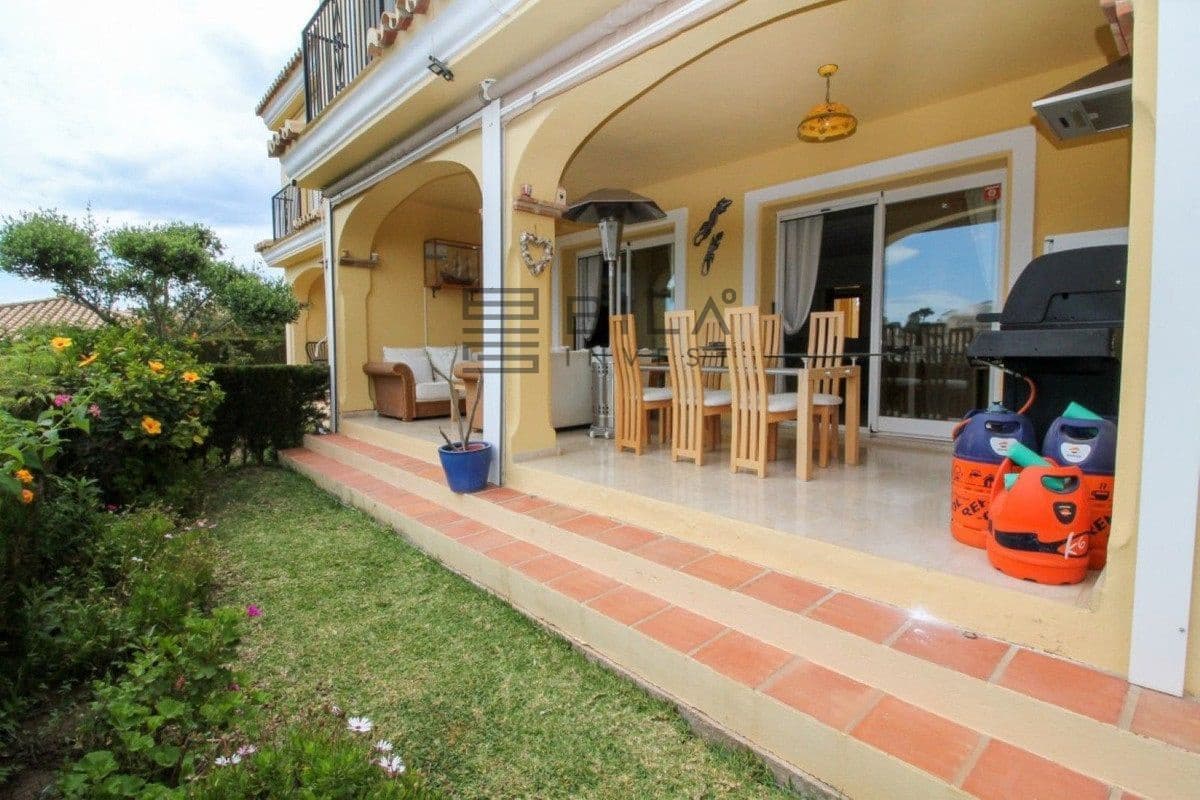 3 soverom Hus til salgs i Riviera del Sol med svømmebasseng - € 499 500 (Ref: 8976527)