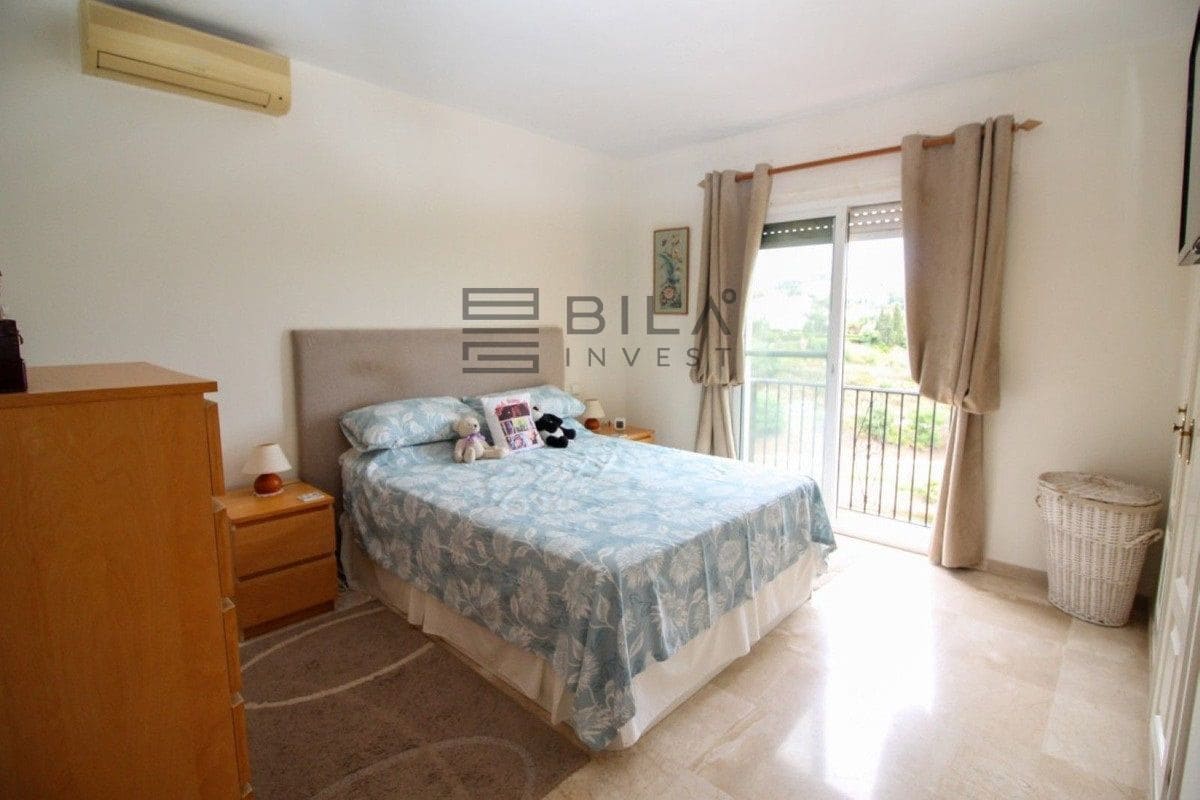 3 soverom Hus til salgs i Riviera del Sol med svømmebasseng - € 499 500 (Ref: 8976527)