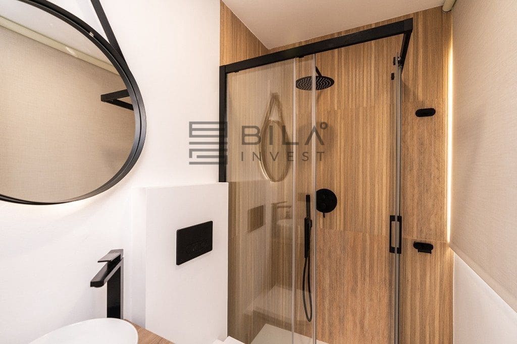 2 bedroom Flat for sale in Marbella - € 425,000 (Ref: 9029116)