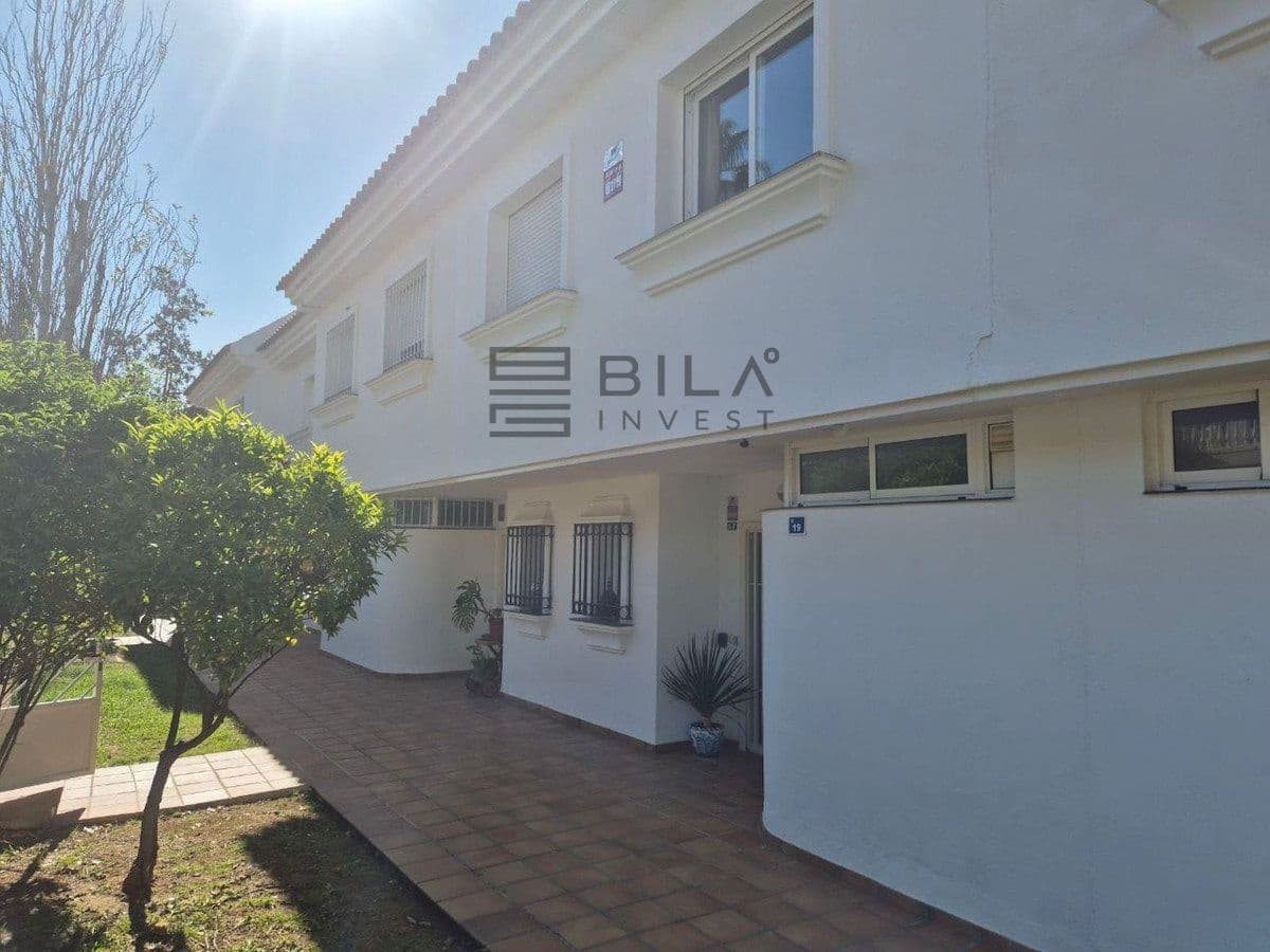 3 chambre Maison de Ville à vendre à Mijas Costa avec piscine - 546 000 € (Ref: 9081919)