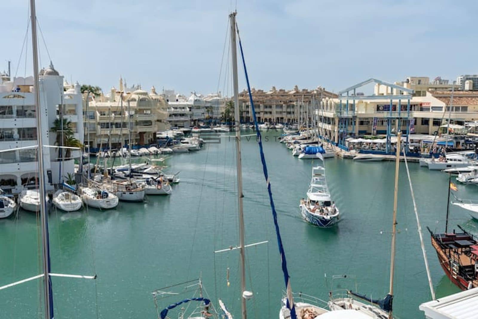 2 slaapkamer Flat te koop in Benalmadena - € 570.000 (Ref: 9609651)