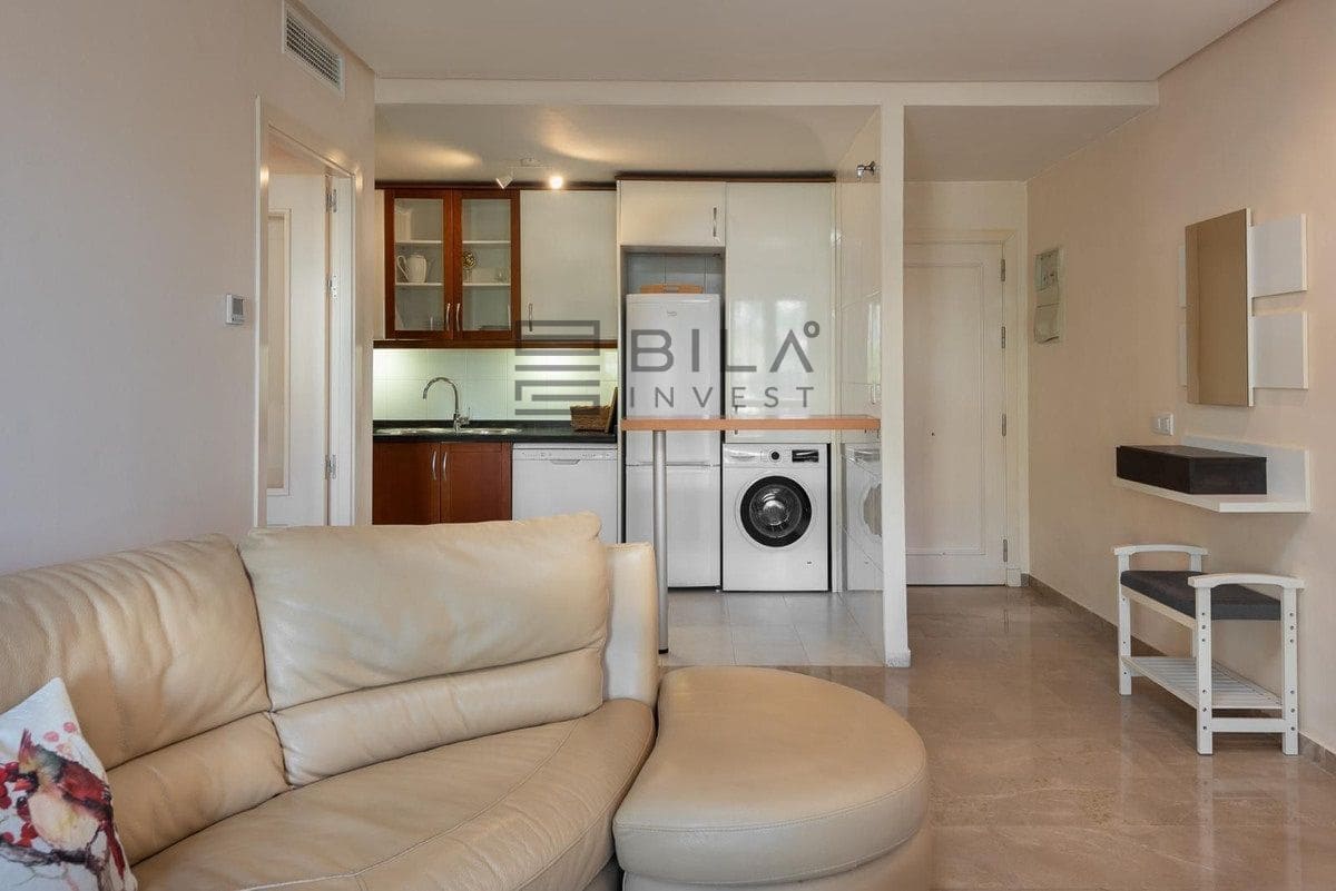 2 sovrum Lägenhet till salu i Miraflores med pool garage - 299 950 € (Ref: 9609652)