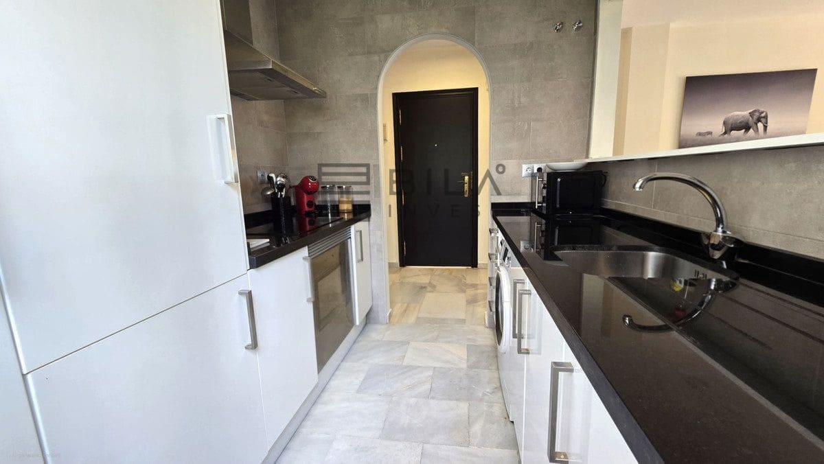 2 sypialnia Mieszkanie na sprzedaż w Calahonda z basenem garażem - 289 950 € (Ref: 9609653)