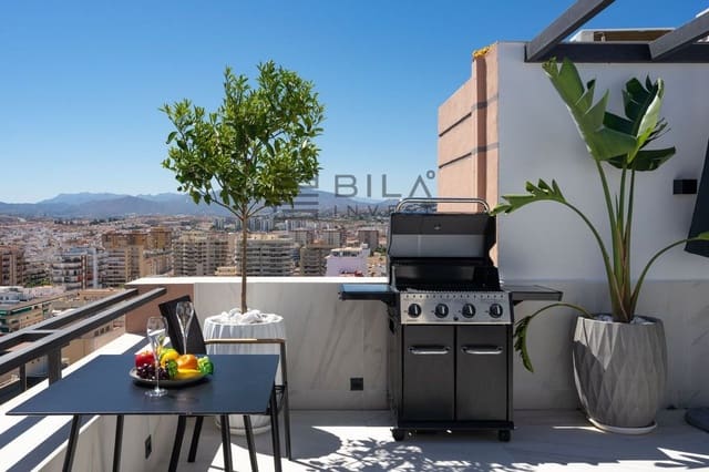 4 soveværelse Penthouse til salg i Fuengirola med swimmingpool - € 995.000 (Ref: 9609654)
