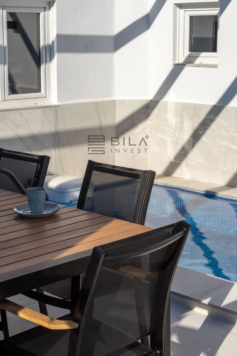 4 soveværelse Penthouse til salg i Fuengirola med swimmingpool - € 995.000 (Ref: 9609654)