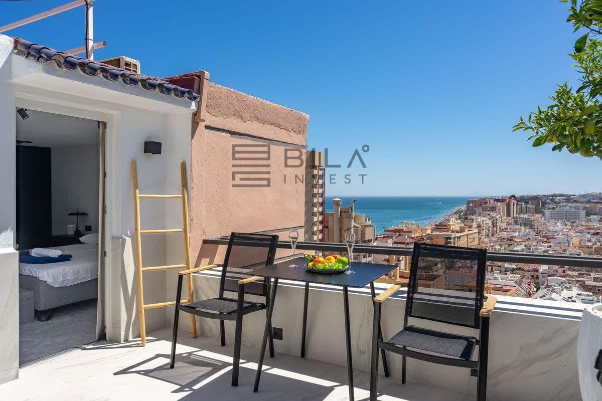 4 soveværelse Penthouse til salg i Fuengirola med swimmingpool - € 995.000 (Ref: 9609654)