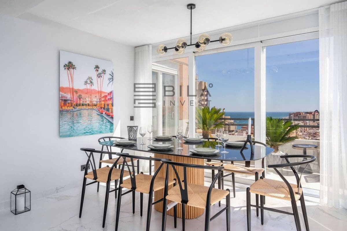 4 soveværelse Penthouse til salg i Fuengirola med swimmingpool - € 995.000 (Ref: 9609654)