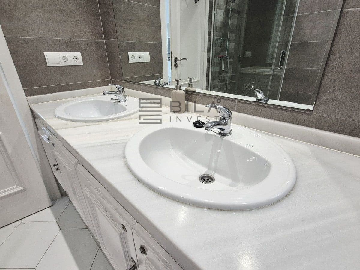 3 sovrum Lägenhet till salu i Miraflores med pool garage - 434 000 € (Ref: 9609655)