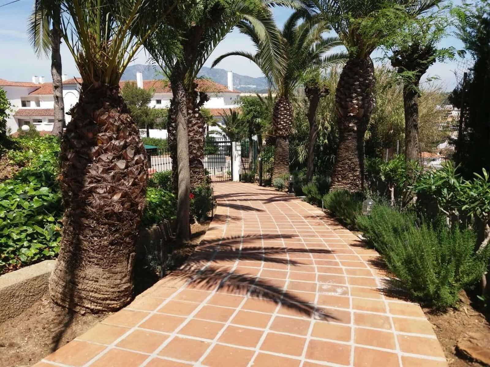 3 sovrum Lägenhet till salu i Miraflores med pool garage - 434 000 € (Ref: 9609655)