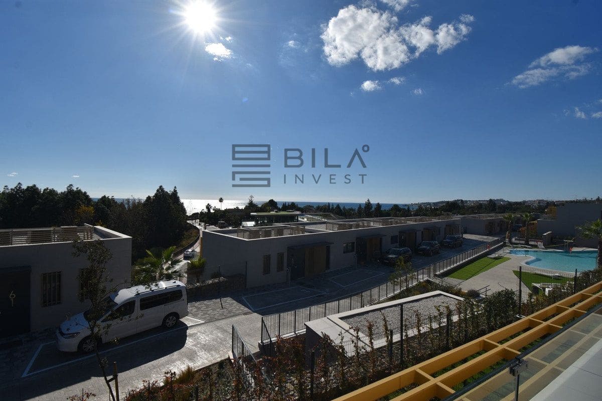 4 soveværelse Byhus til salg i El Chaparral med swimmingpool garage - € 1.099.999 (Ref: 9609656)