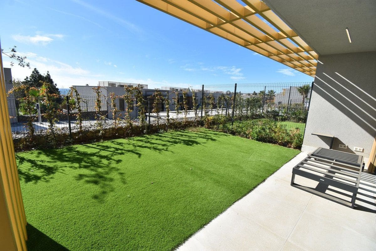 4 soveværelse Byhus til salg i El Chaparral med swimmingpool garage - € 1.099.999 (Ref: 9609656)