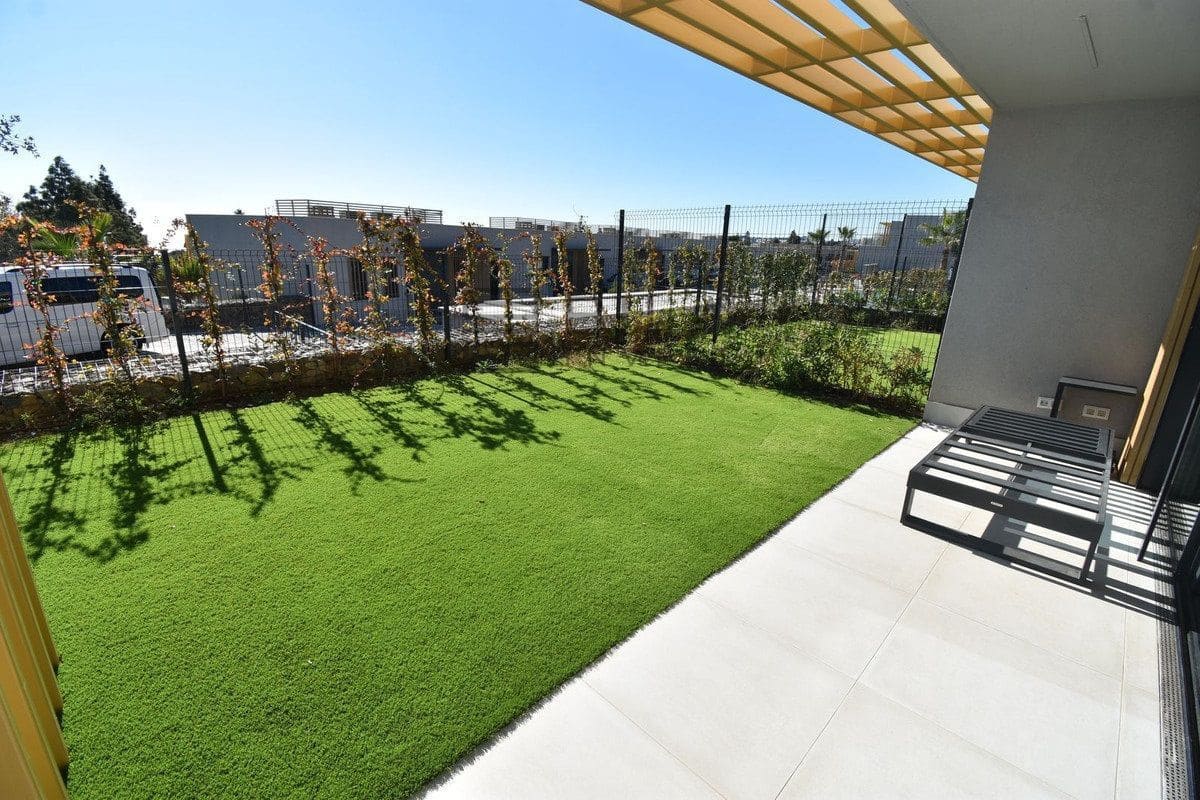 4 soveværelse Byhus til salg i El Chaparral med swimmingpool garage - € 1.099.999 (Ref: 9609656)