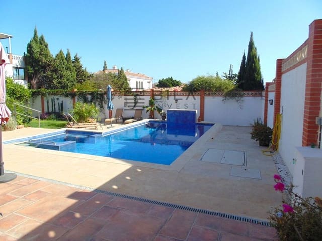 Chalet de 5 habitaciones en Arroyo de la Miel, Benalmádena en venta con piscina garaje - 770.000 € (Ref: 9609657)