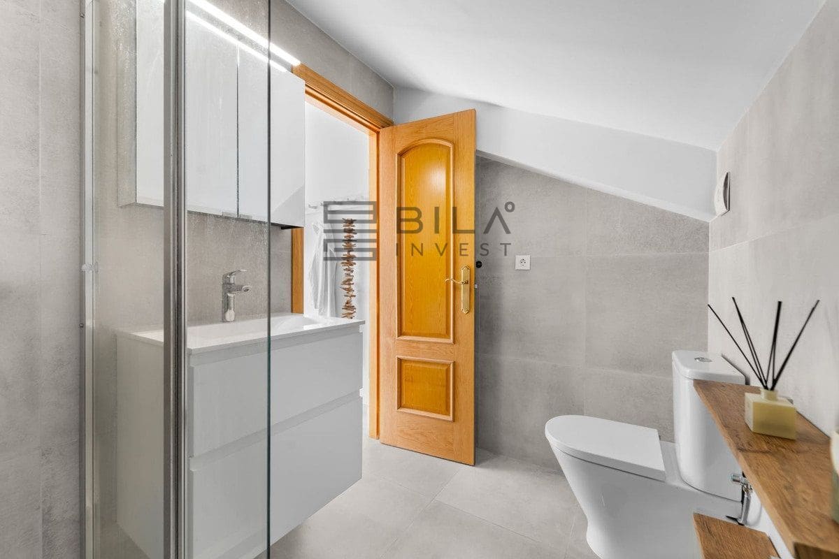 2 Zimmer Penthouse zu verkaufen in Benalmadena Costa mit Pool - 449.000 € (Ref: 9609658)