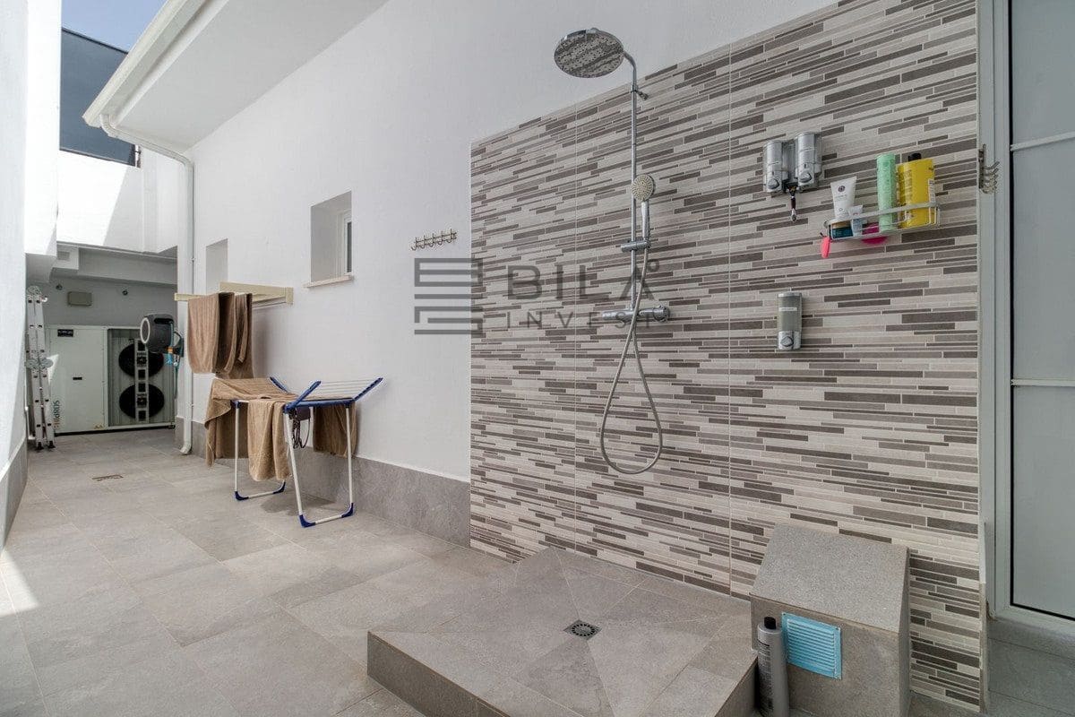 Chalet de 4 habitaciones en Torremuelle en venta con piscina garaje - 1.295.000 € (Ref: 9609661)