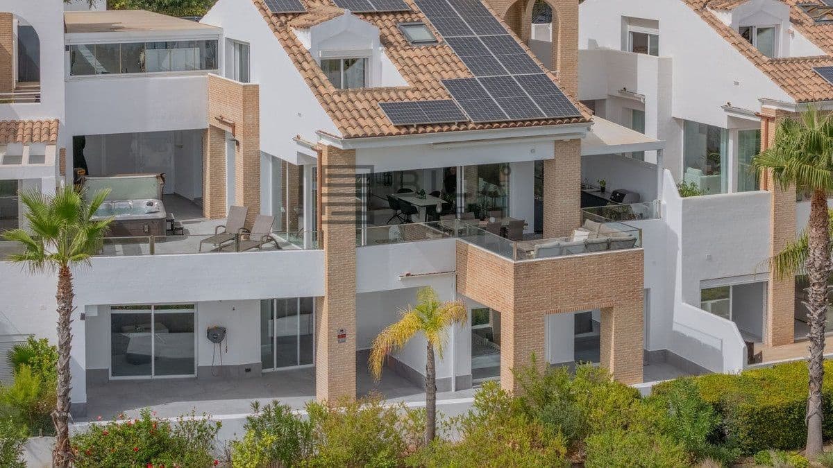 Chalet de 4 habitaciones en Torremuelle en venta con piscina garaje - 1.295.000 € (Ref: 9609661)