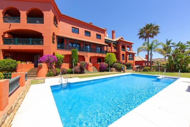 Piso de 2 habitaciones en Calahonda, Mijas en venta con piscina garaje - 299.950 € (Ref: 9609663)