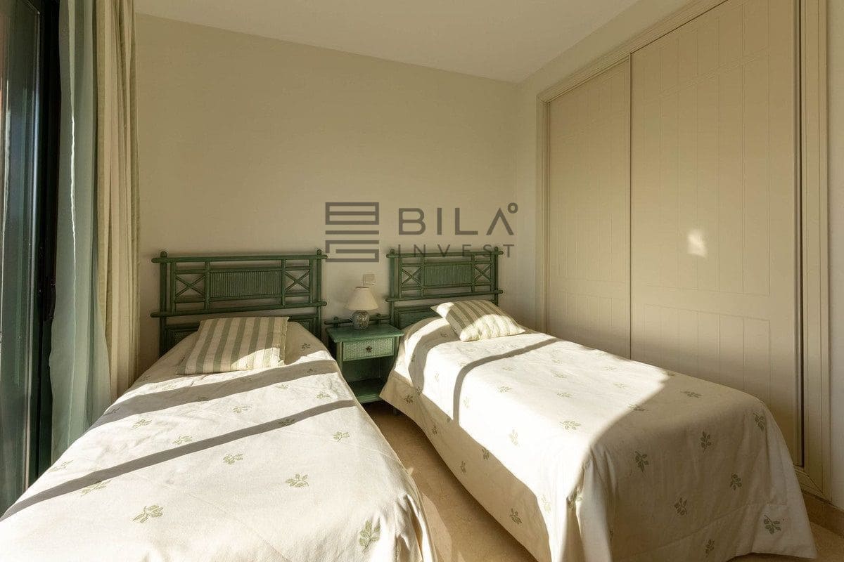 2 sypialnia Mieszkanie na sprzedaż w Calahonda z basenem garażem - 299 950 € (Ref: 9609663)