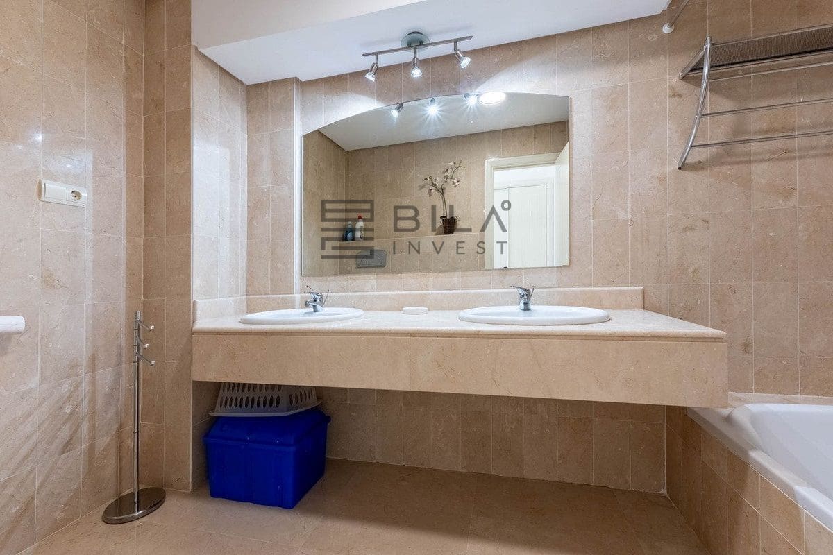 2 sypialnia Mieszkanie na sprzedaż w Calahonda z basenem garażem - 299 950 € (Ref: 9609663)