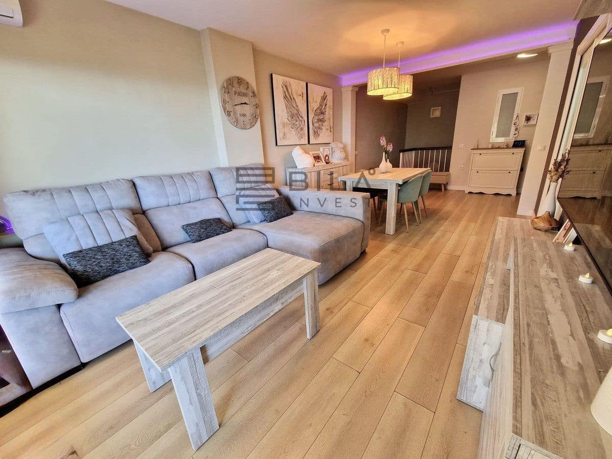 3 sovrum Lägenhet till salu i Riviera del Sol med pool garage - 395 000 € (Ref: 9609664)