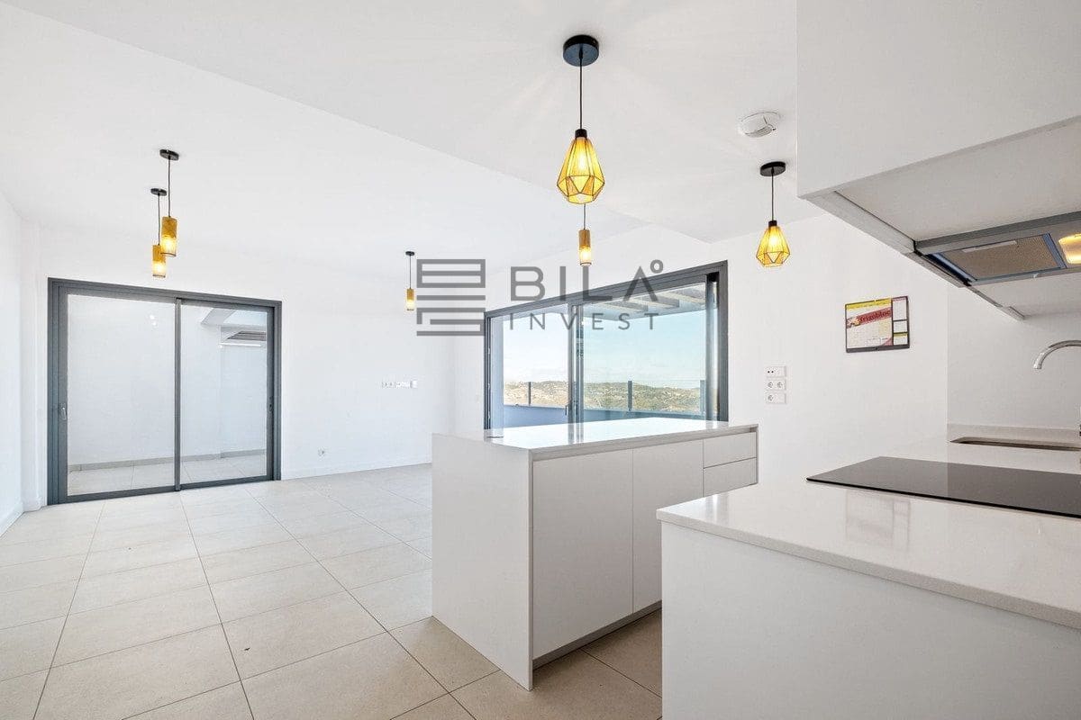 2 sypialnia Penthouse na sprzedaż w La Cala de Mijas z basenem - 599 000 € (Ref: 9609666)