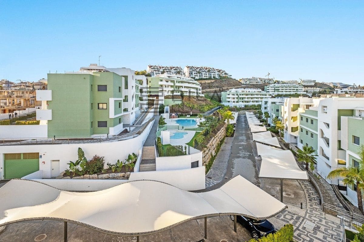 2 sypialnia Penthouse na sprzedaż w La Cala de Mijas z basenem - 599 000 € (Ref: 9609666)