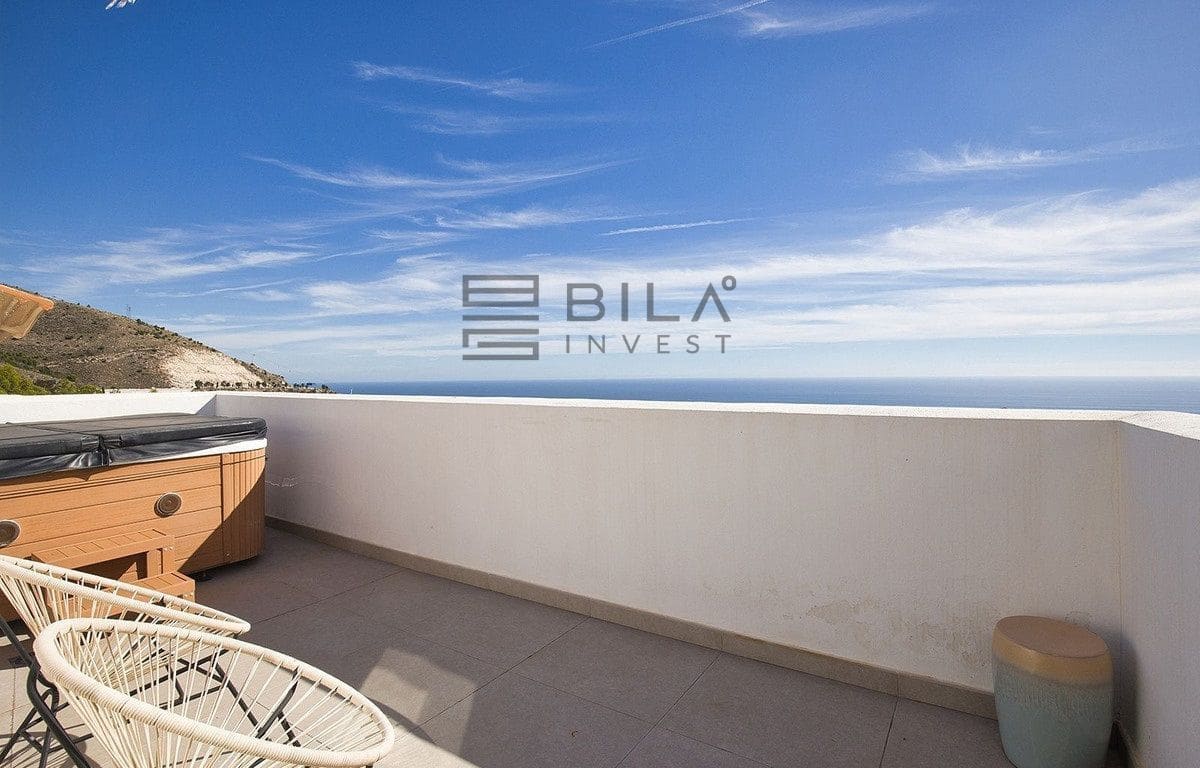 3 soveværelse Penthouse til salg i Benalmadena med swimmingpool - € 699.000 (Ref: 9609667)