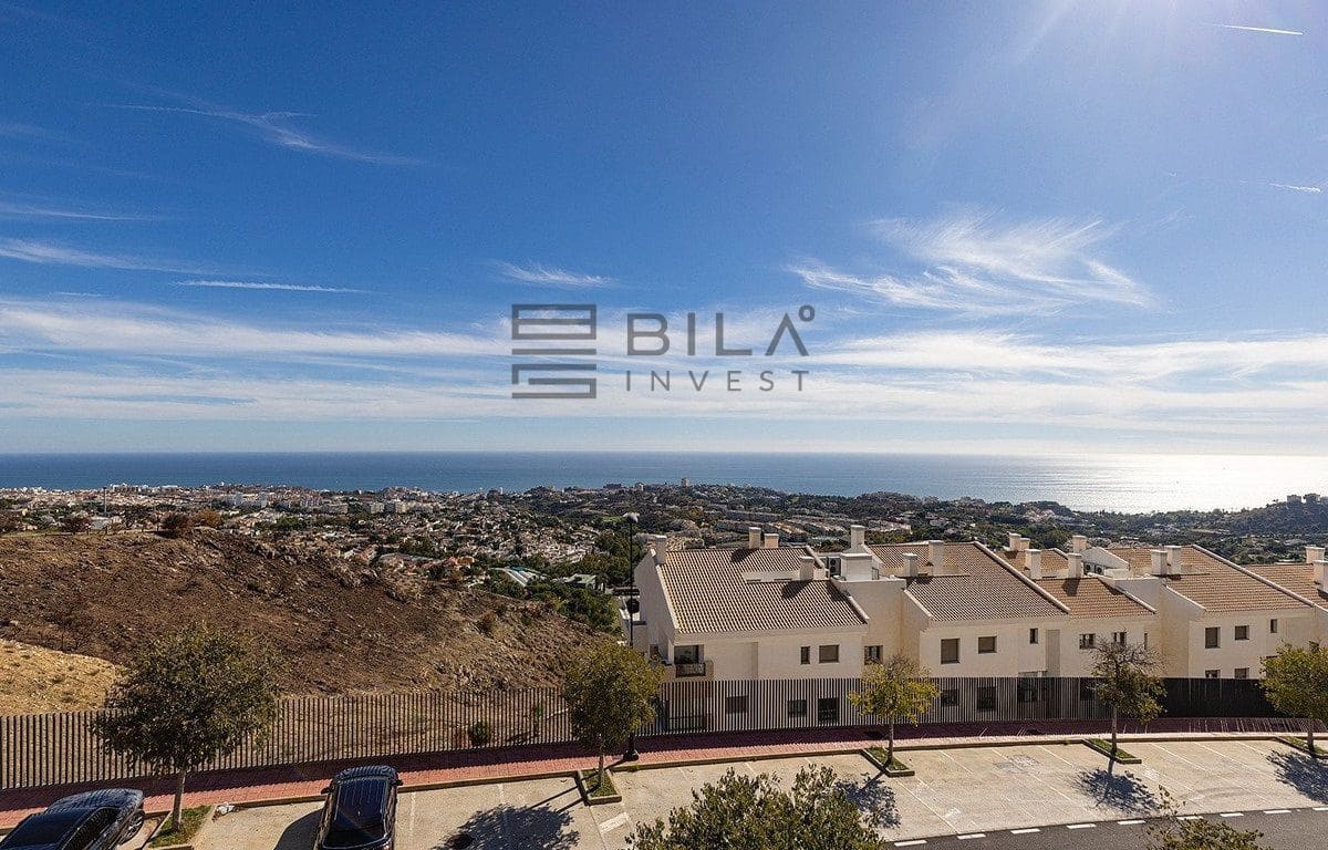 3 soveværelse Penthouse til salg i Benalmadena med swimmingpool - € 699.000 (Ref: 9609667)