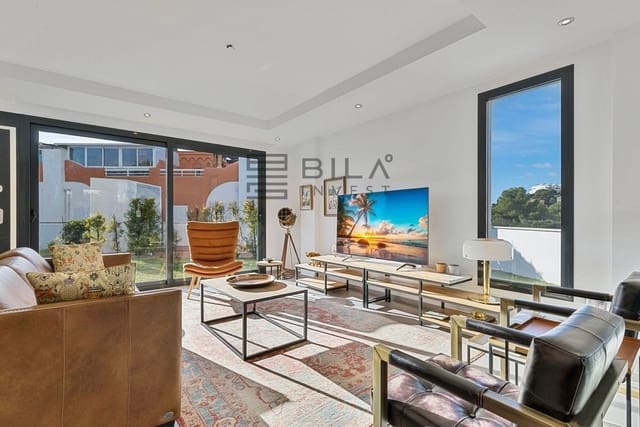 3 makuuhuone Omakotitalo myytävänä paikassa Torreblanca, Fuengirola mukana uima-altaan 
autotalli - 765 000 € (Ref: 9609673)