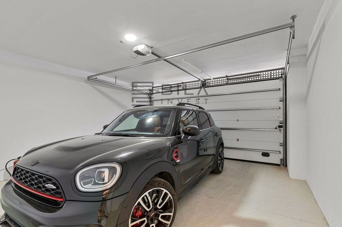 3 makuuhuone Omakotitalo myytävänä paikassa Fuengirola mukana uima-altaan 
autotalli - 765 000 € (Ref: 9609673)