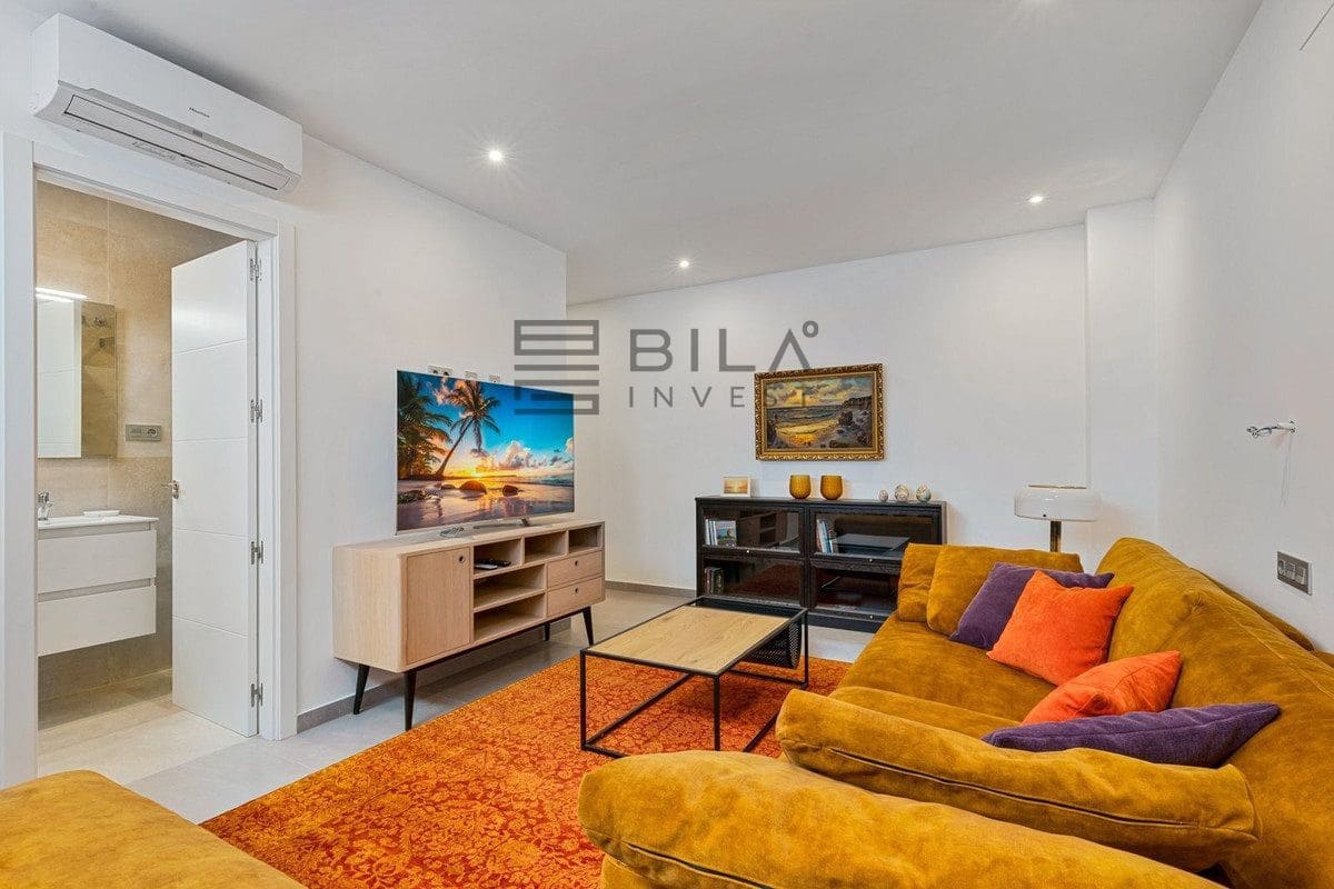 3 makuuhuone Omakotitalo myytävänä paikassa Fuengirola mukana uima-altaan 
autotalli - 765 000 € (Ref: 9609673)