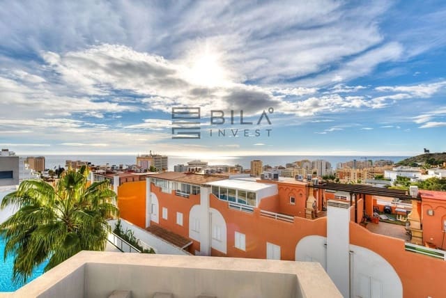 3 makuuhuone Omakotitalo myytävänä paikassa Torreblanca, Fuengirola mukana uima-altaan 
autotalli - 765 000 € (Ref: 9609673)