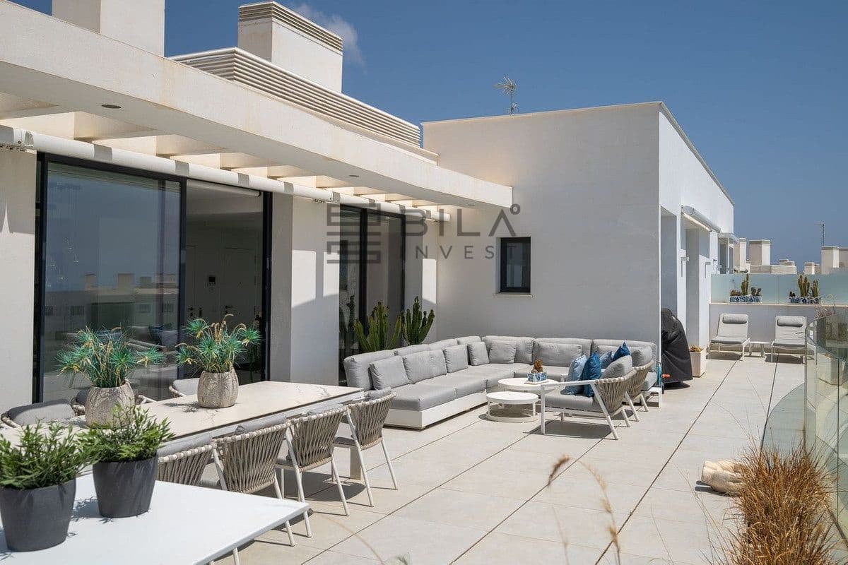 3 soverom Penthouse til salgs i Fuengirola med svømmebasseng - € 1 445 000 (Ref: 9609675)