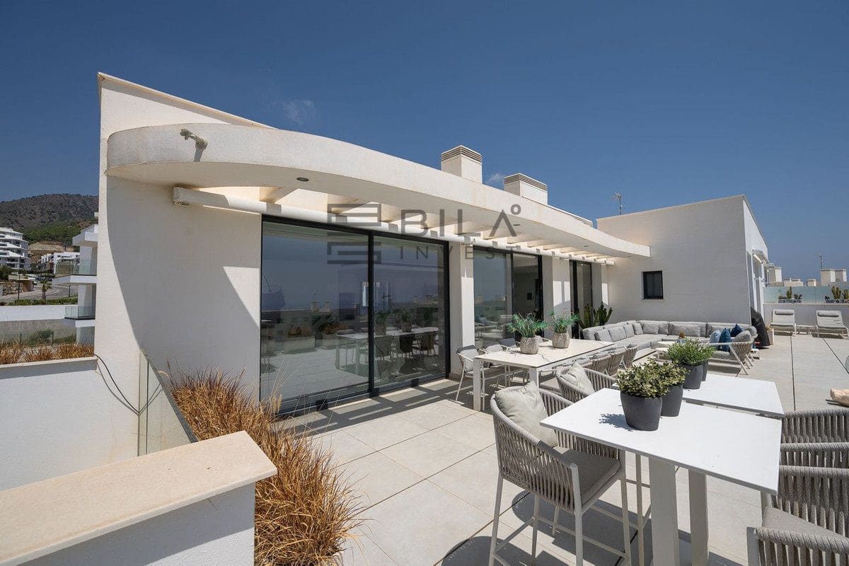 3 soverom Penthouse til salgs i Fuengirola med svømmebasseng - € 1 445 000 (Ref: 9609675)