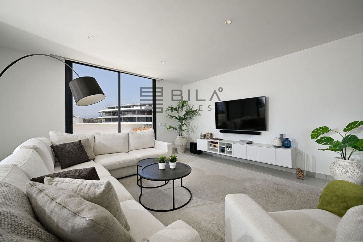 3 soverom Penthouse til salgs i Fuengirola med svømmebasseng - € 1 445 000 (Ref: 9609675)