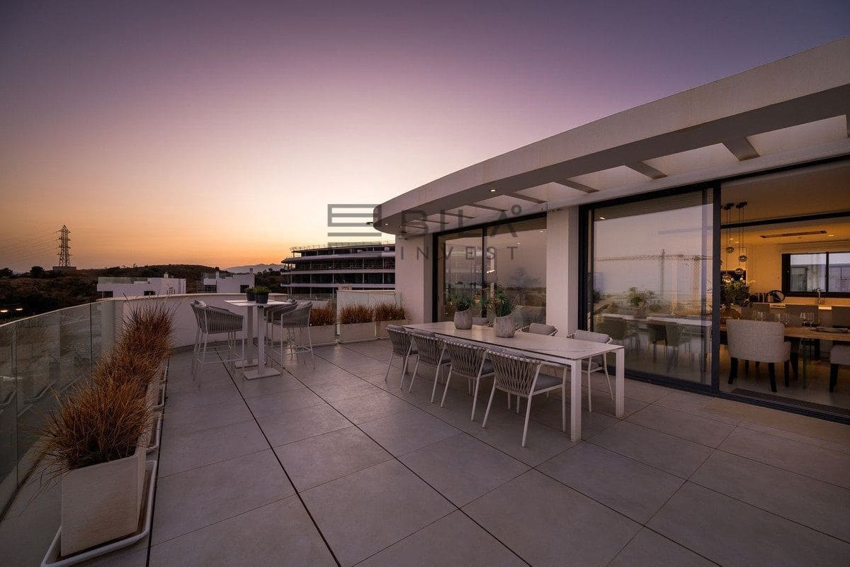 3 soverom Penthouse til salgs i Fuengirola med svømmebasseng - € 1 445 000 (Ref: 9609675)