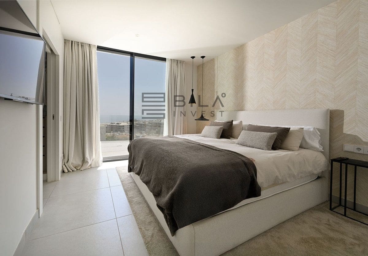 3 soverom Penthouse til salgs i Fuengirola med svømmebasseng - € 1 445 000 (Ref: 9609675)