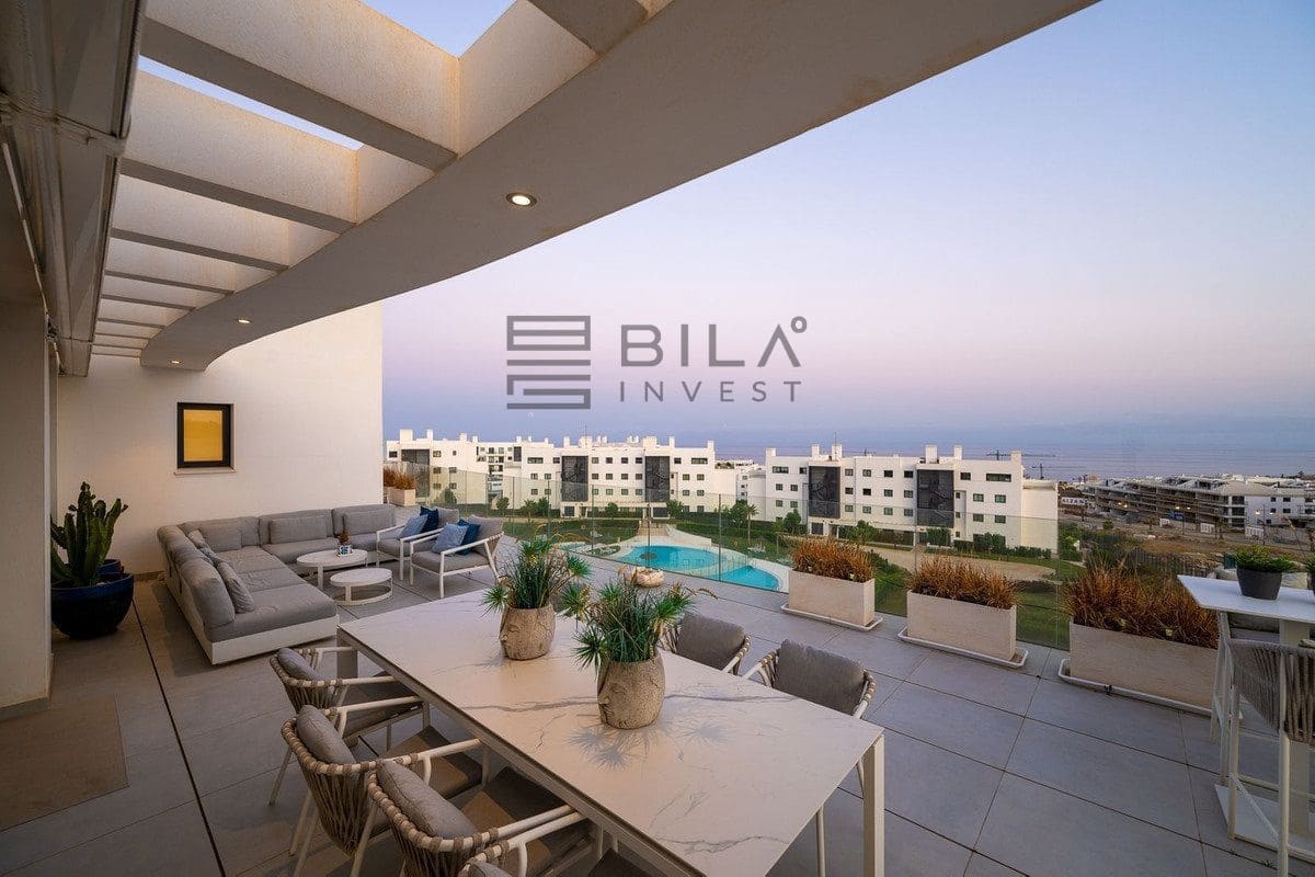 3 soverom Penthouse til salgs i Fuengirola med svømmebasseng - € 1 445 000 (Ref: 9609675)