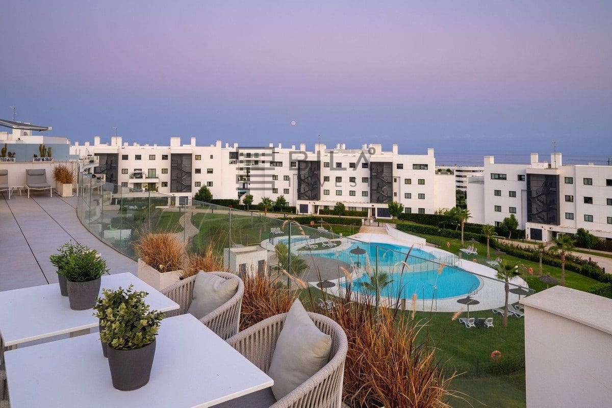 3 soverom Penthouse til salgs i Fuengirola med svømmebasseng - € 1 445 000 (Ref: 9609675)