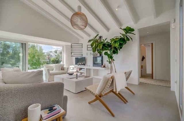 4 makuuhuone Huvila myytävänä paikassa La Capellania, Benalmádena mukana uima-altaan 
autotalli - 1 455 000 € (Ref: 9609676)