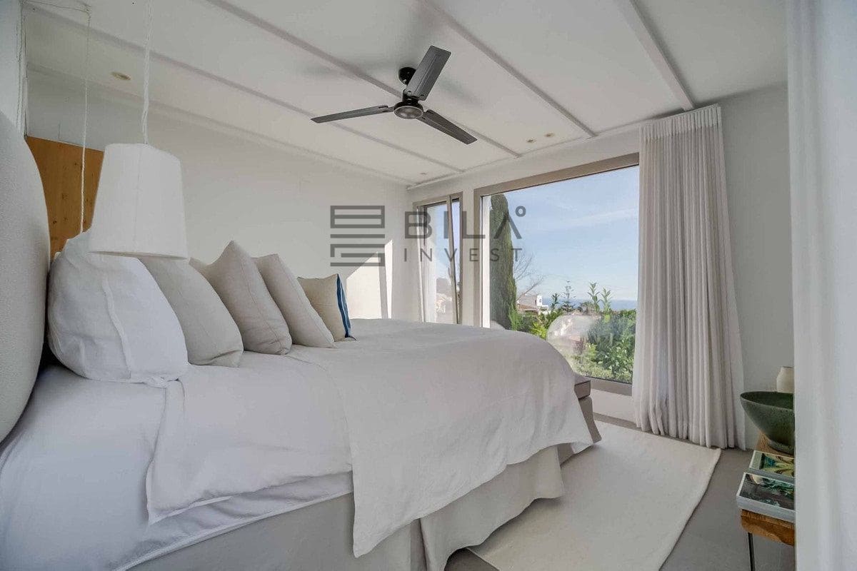 4 makuuhuone Huvila myytävänä paikassa La Capellania mukana uima-altaan 
autotalli - 1 455 000 € (Ref: 9609676)