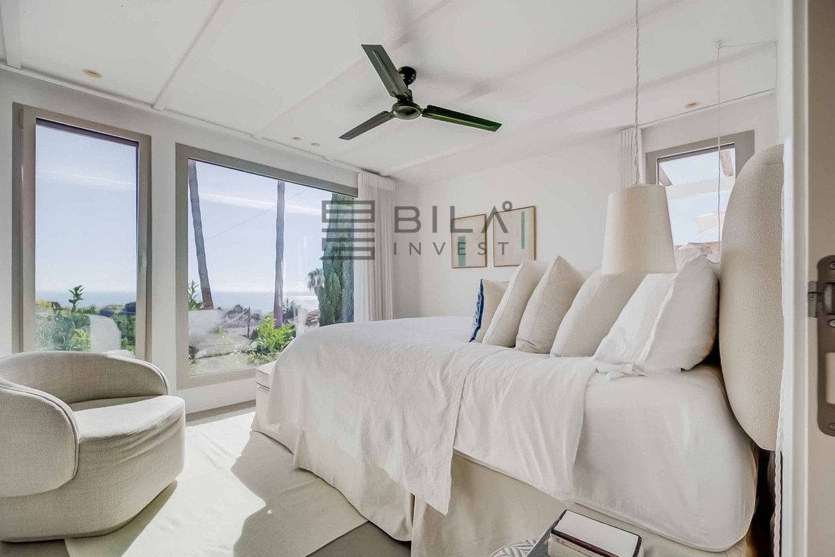 4 makuuhuone Huvila myytävänä paikassa La Capellania mukana uima-altaan 
autotalli - 1 455 000 € (Ref: 9609676)