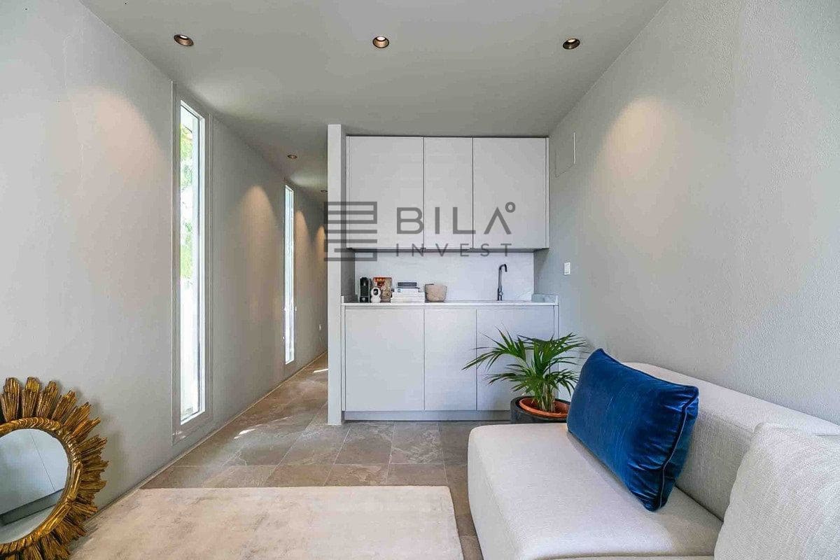 4 makuuhuone Huvila myytävänä paikassa La Capellania mukana uima-altaan 
autotalli - 1 455 000 € (Ref: 9609676)