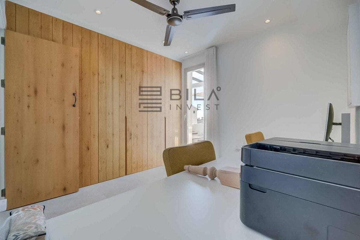 4 makuuhuone Huvila myytävänä paikassa La Capellania mukana uima-altaan 
autotalli - 1 455 000 € (Ref: 9609676)