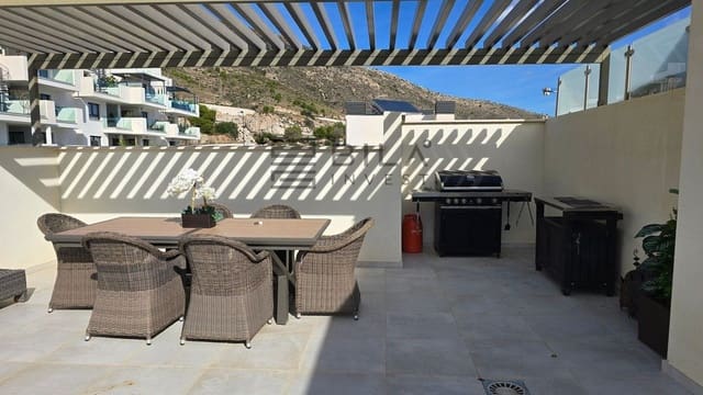 2 soverom Penthouse til salgs i Benalmádena med svømmebasseng - € 595 000 (Ref: 9609677)