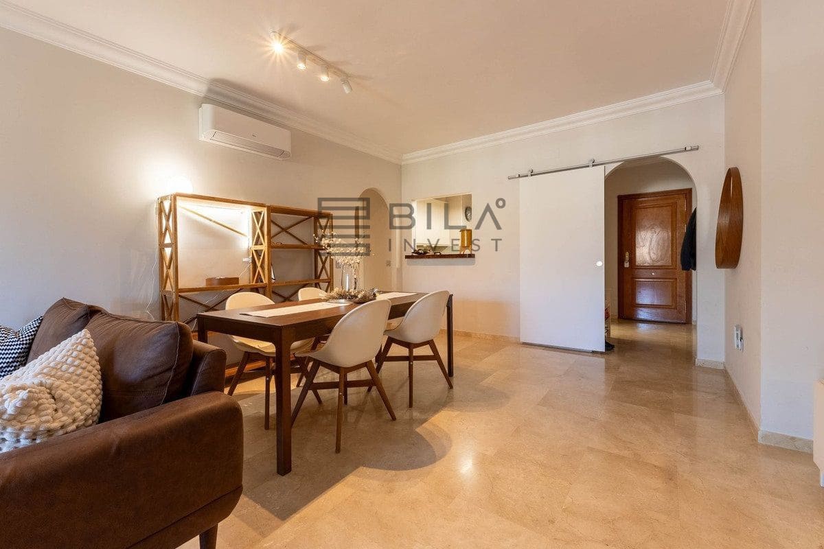 2 soverom Leilighet til salgs i La Cala Hills med svømmebasseng garasje - € 345 000 (Ref: 9609680)